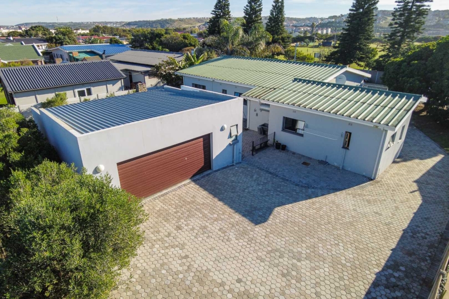 4 Bedroom Property for Sale in Hartenbos Central Western Cape